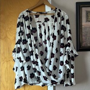 Floral Print Women's Top - White and Black